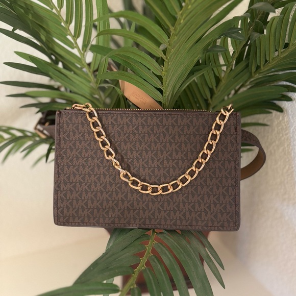 Michael Kors Waist Bag - Picture 1 of 5